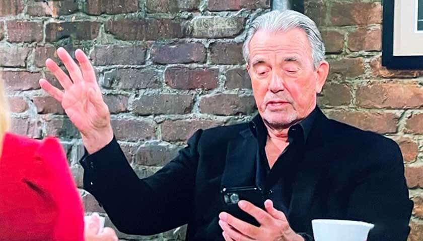 Y&R Scoop: Victor Newman Gets An Interesting Text Message