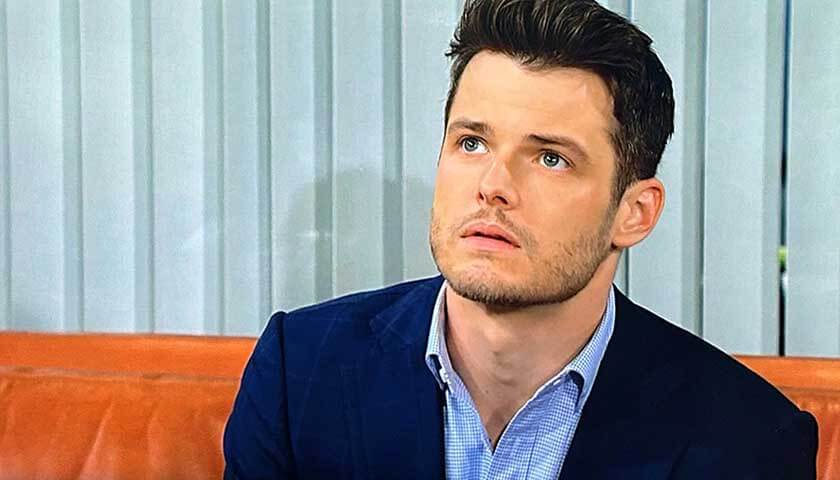 Y&R Scoop: Kyle reacts to losing his job at Marchetti