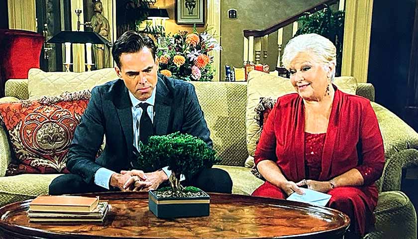 Y&R Scoop: Billy opens Tucker's wedding gift