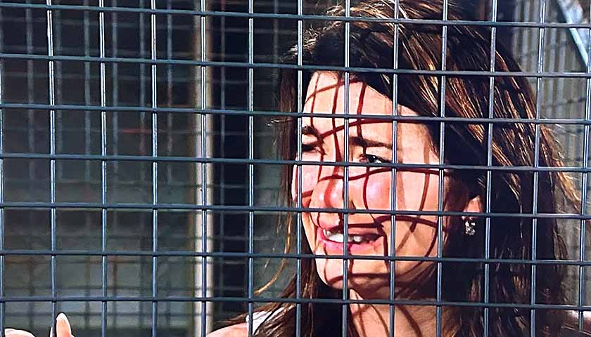 Bold And The Beautiful: Steffy cries inside the cage