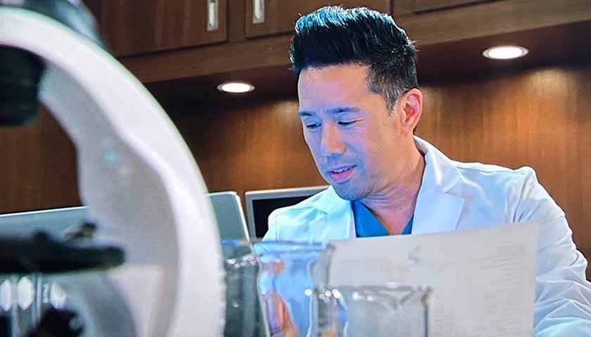 GH Scoop: Brad makes a surprising discovery