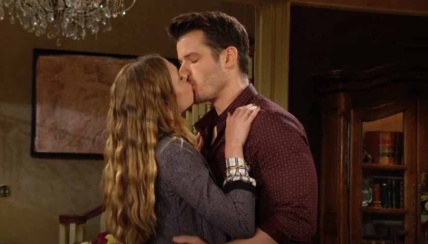 Y&R Scoop: Kyle pulls Claire into a kiss