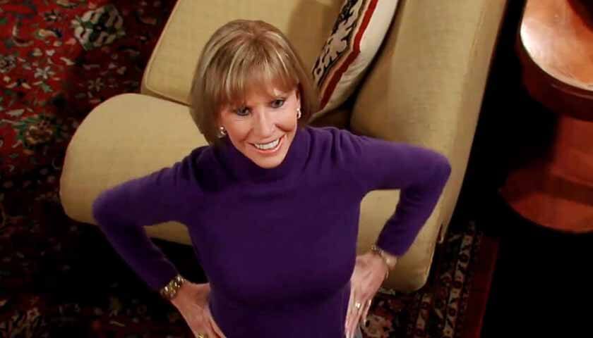 Leslie Charleson as Monica Quartermaine