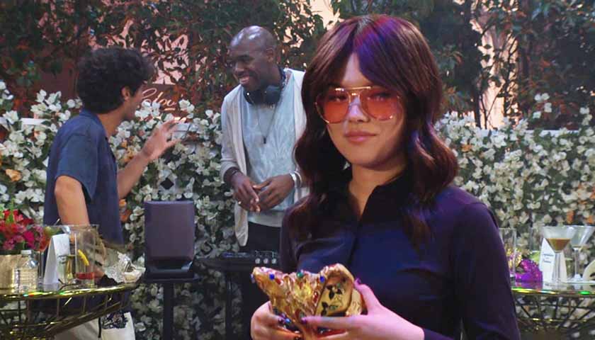 Bold And The Beautiful Spoilers: A disguised Luna holds a party mask