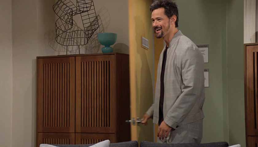 B&B Scoop: Thomas greets his mom, Taylor