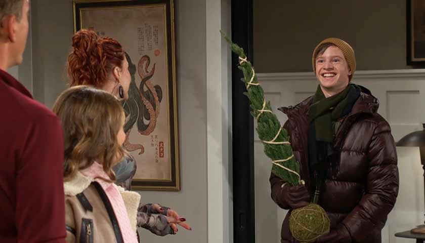 Y&R Scoop: Johnny shows Billy, Katie and Sally the Christmas tree