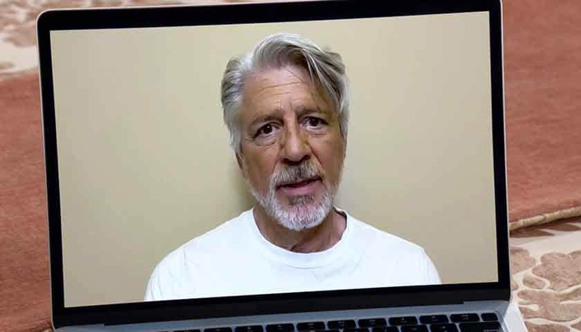 Y&R Scoop: Martin video chats with Traci