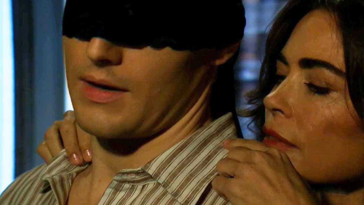 Kyle and Victoria at the Riverbank Motel on Young and the Restless