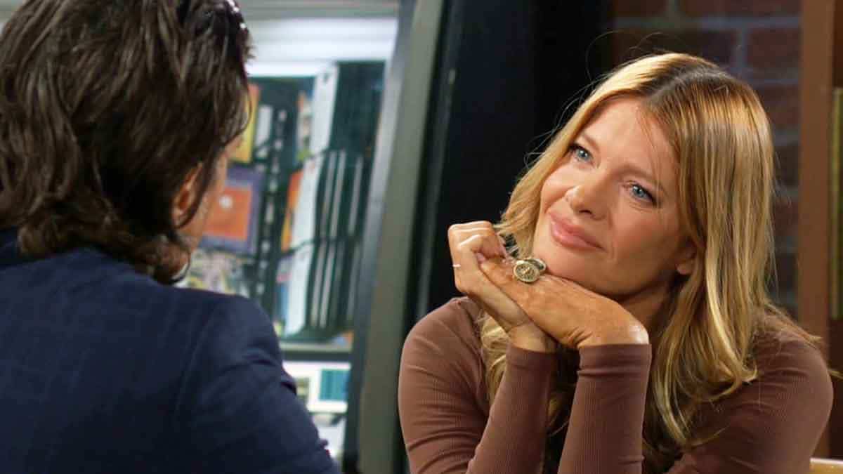 Phyllis smiles at Nick on Young and the Restless