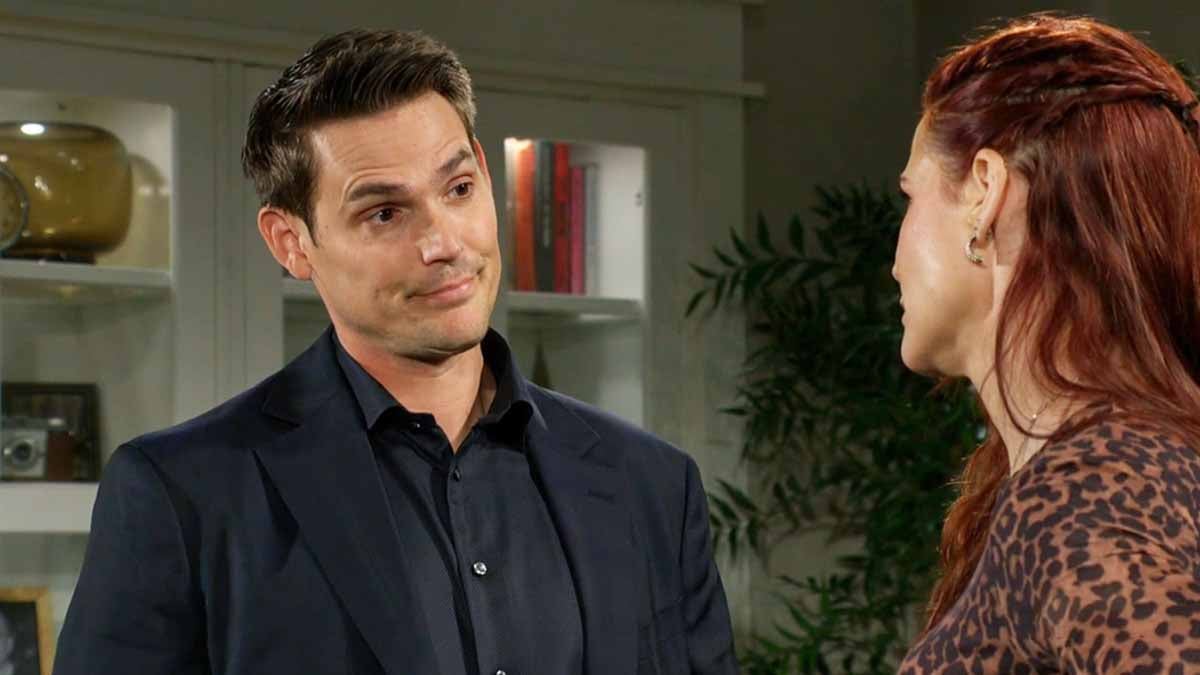 Adam grins at Sally on Young And The Restless