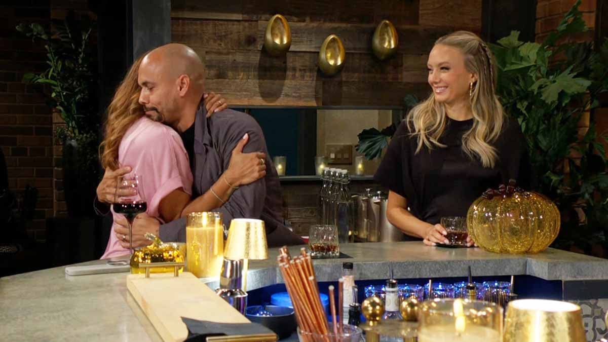 Abby smiles as Lily hugs Devon on Young And The Restless