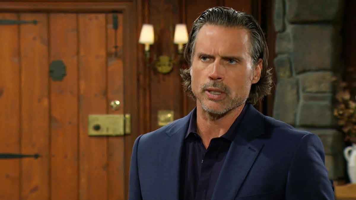 Nick at Sharon's cottage on Young and the Restless